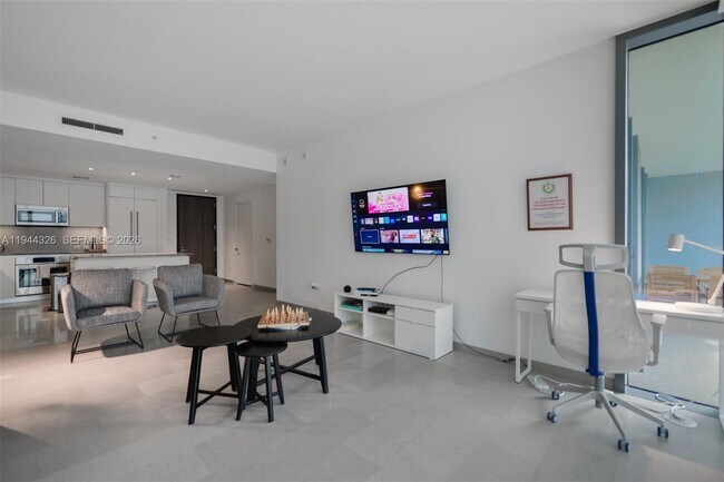 Photo - 68 SE 6th St Unit 2710