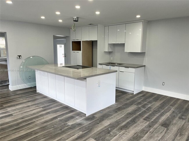 Photo - 2732 NW 16th St Unidad 2732