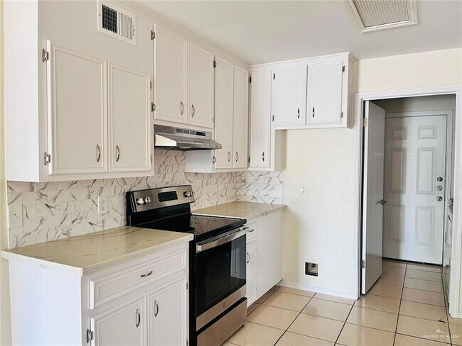 Photo - 416 E Tulip Ave Unit 1