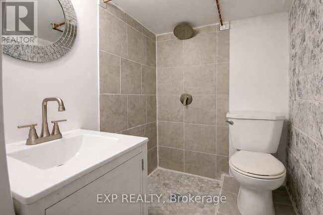 Photo - 861 Cosburn Ave.