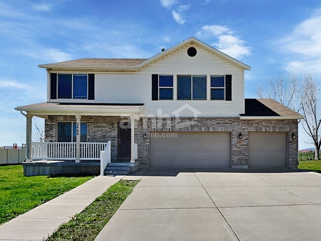 Building Photo - 2464 S 3585 W