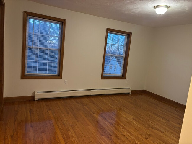 Building Photo - 1 Hemans St