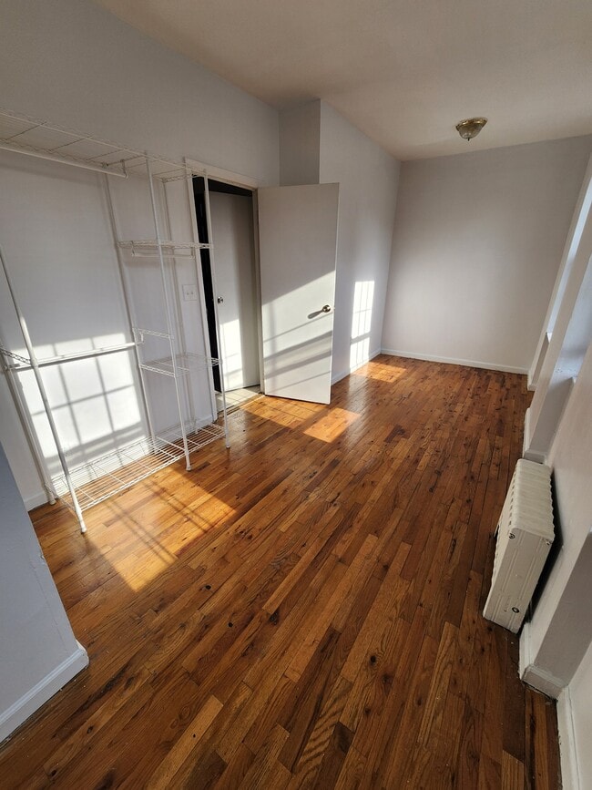 565 Nostrand Ave Unit 2F
