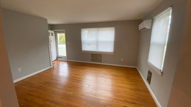 Photo - 2420 Brandon Ave SW