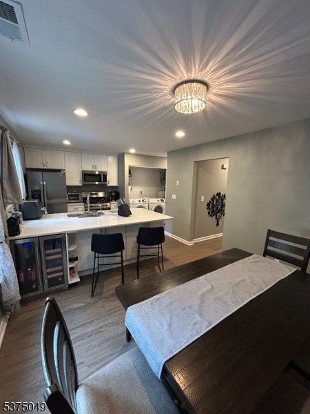 Photo - 448 St Giles Ct