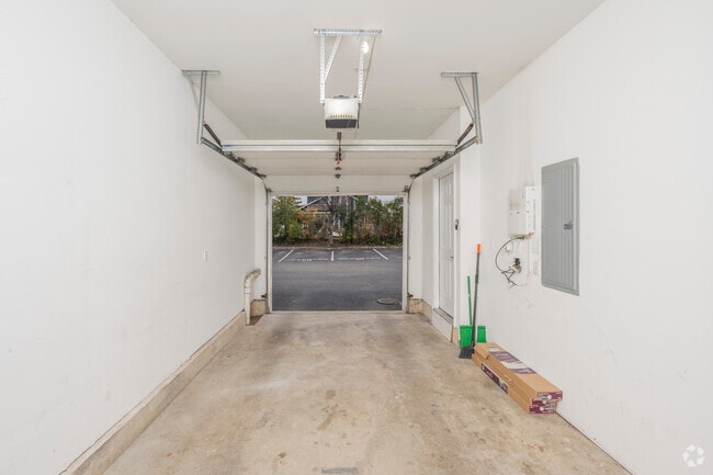 2BR, 2BA - 1,374SF Garage