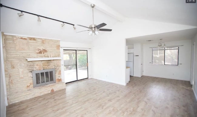 Photo - 2105 Cindy Ln