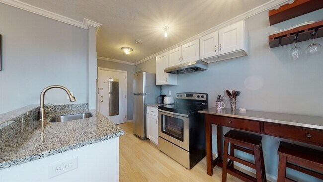 Photo - 181 Salem St Unit 17
