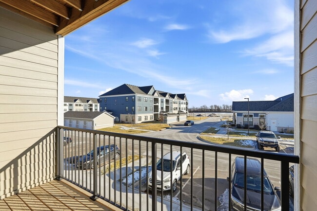 Skye - 1 Bed / 1 Bath - 774 Sq.Ft. - Elwood Apartment Homes