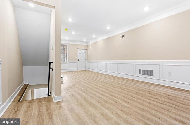 Photo - 806 S 56th St