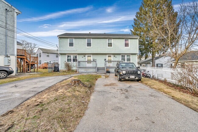 34-36-36 Silvia Ct