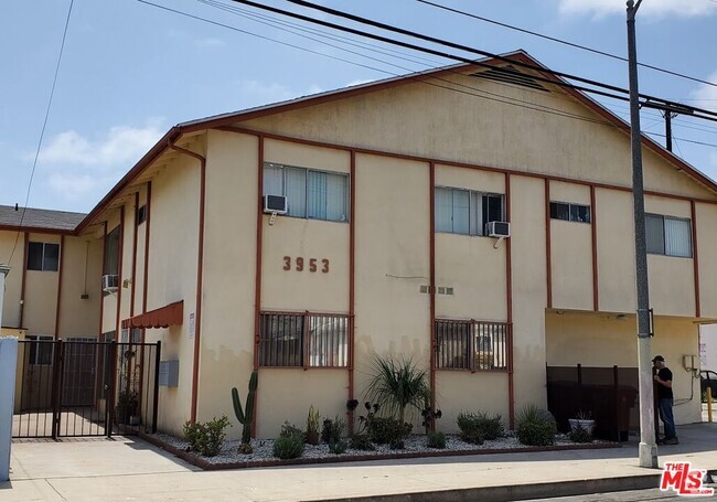 Building Photo - 3953 Frances Ave Unit 4 Rental