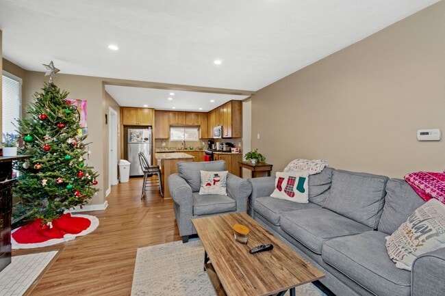 Photo - 131 Ulysses St Unit 131 Ulysses St.  #2