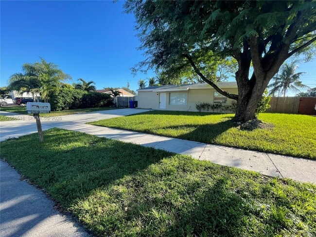 Photo - 1810 SW 64th Terrace
