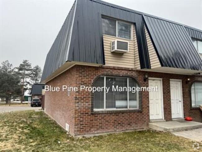 Building Photo - 337 E 15th St Unit 3 Rental