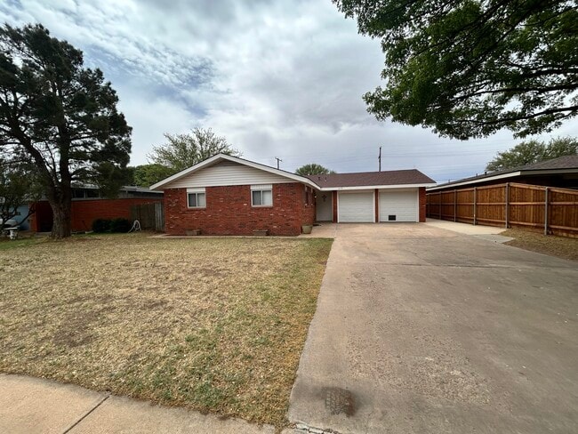 Building Photo - 2119 57th St