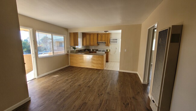 Building Photo - 7013 Coldwater Canyon Ave Unit 2 Rental