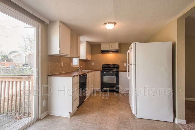 Photo - 1740 Sinnott Cir