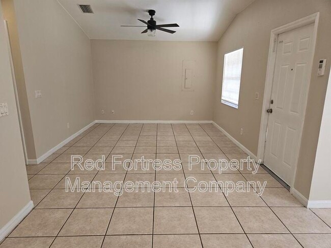 Photo - 104 Gordon Ave S
