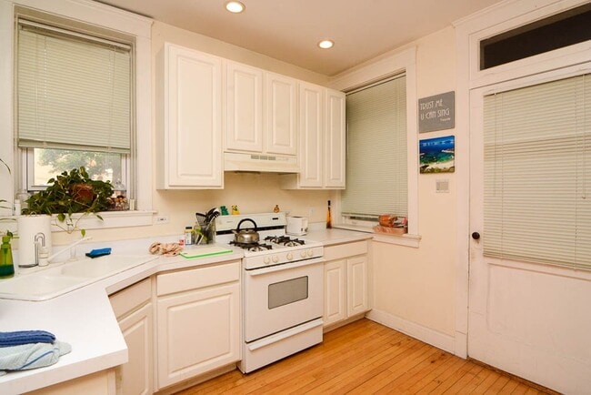 Photo - 1244 W Rosedale Ave Unidad M07H