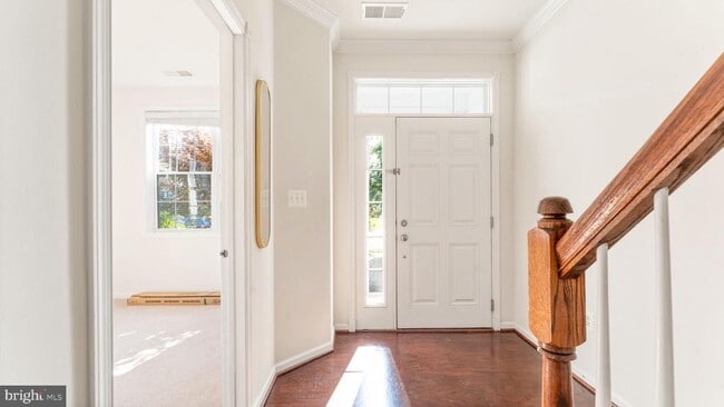 Photo - 23100 Dunlop Heights Terrace