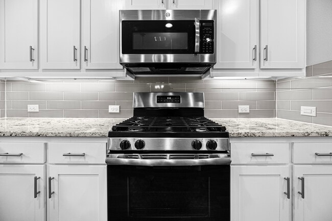 Photo - 1217 Pebblebrook Ln