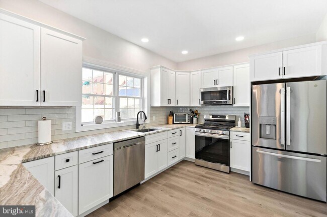 Photo - 1703 Beech St