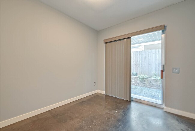 Photo - 2932 Cline St