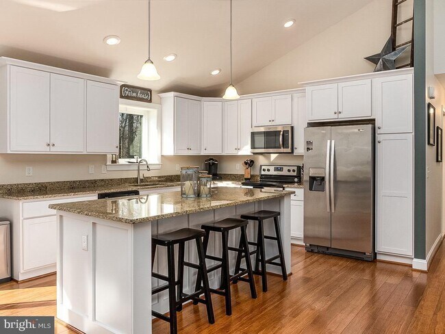 5 Rectory Ln