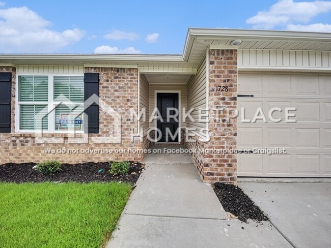 Photo - 1728 Amber Ave