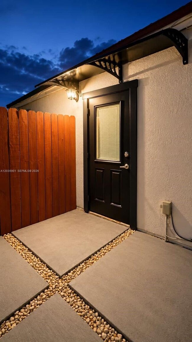 Photo - 1310 N 70th Way Unit 1