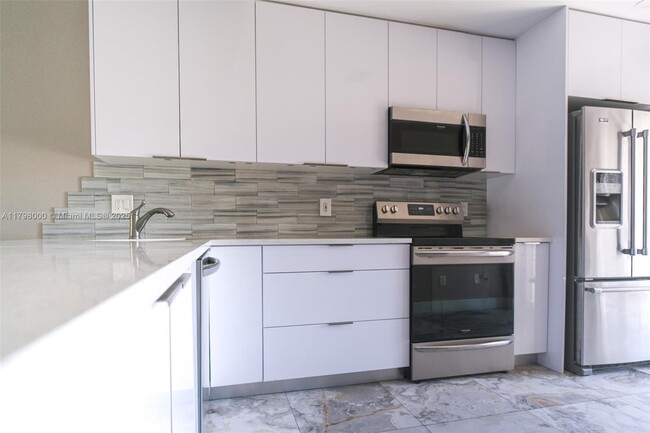 Photo - 301 Club Cir Condo Unit 208