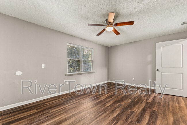 Photo - 1678 Alta Vista Ave