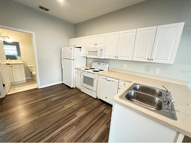 Photo - 3601 Cypress Gardens Rd Unit 13