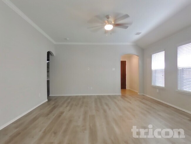 Photo - 9129 Holliday Ln