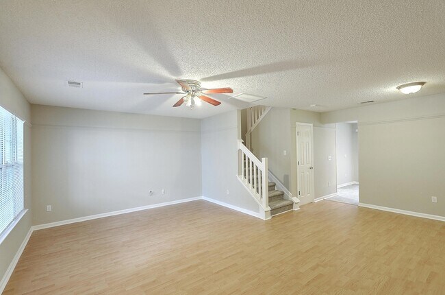 8074 Shadow Oak Dr