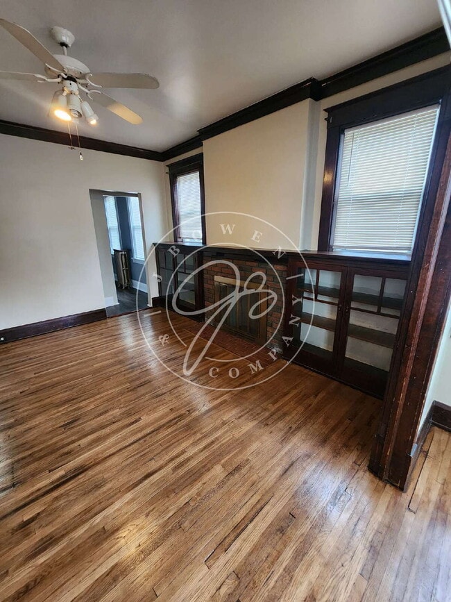 Photo - Cozy Studio in Toledo-gas, electric, water... Unit 2F