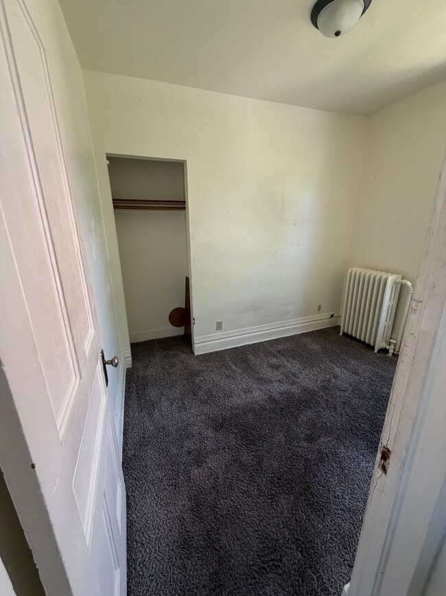 Photo - 830 E Locust St Unit 2