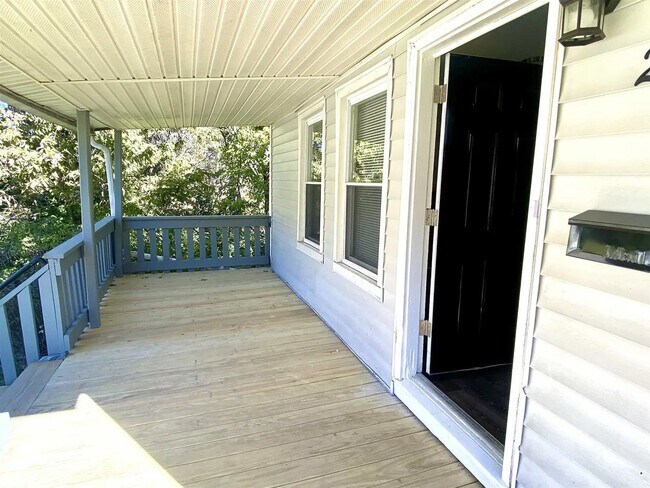 Photo - 29 Summer Hill Ave