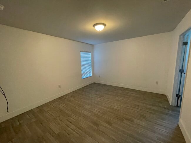 Photo - 3720 SW 8th Pl