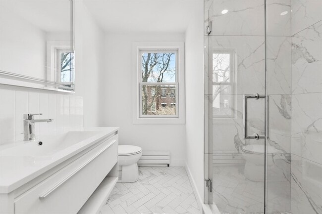 Photo - 31 Pleasant St Unit 3