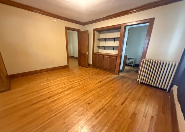 Photo - 2646 Dupont Ave N