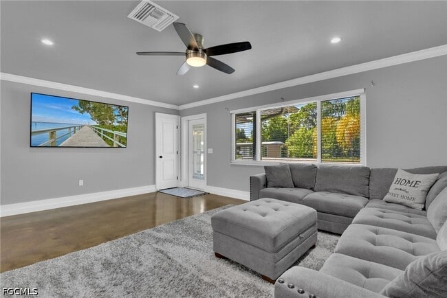 Photo - 2413 Dover Ave