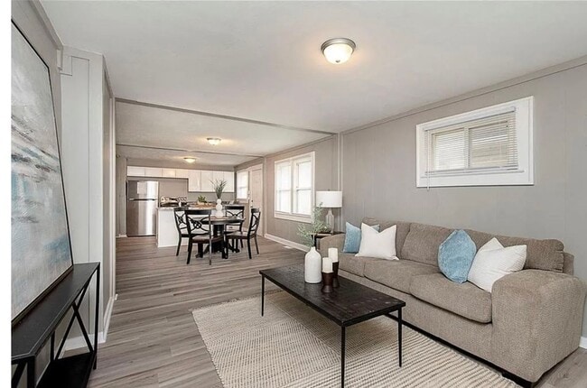 Photo - 241 S Temple Ave