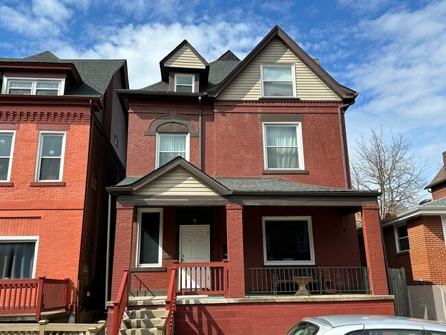 Building Photo - 244 S St Clair St Unit 3