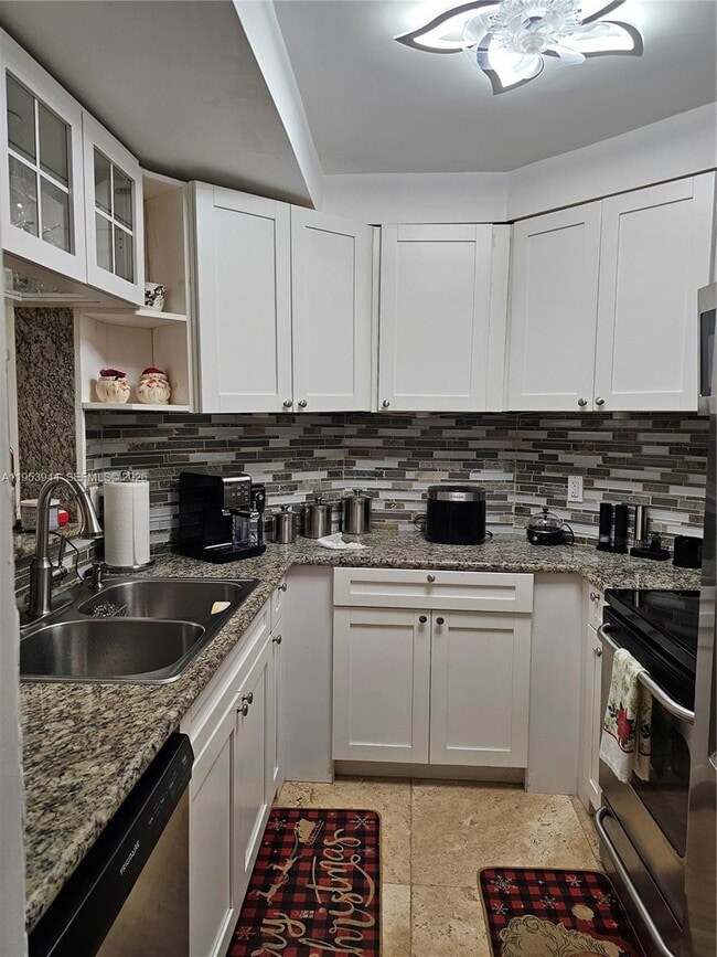 Photo - 9781 SW 138th Ave Unit DB1R