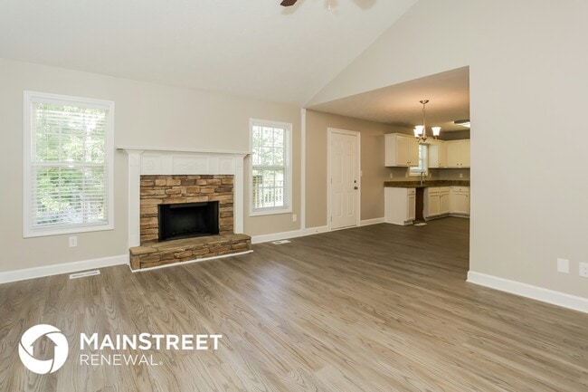 Photo - 17 Castle Ct