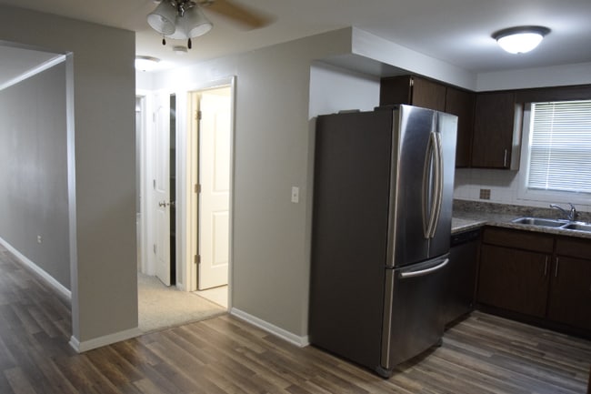 Photo - 1469 Ashland Ave Unit N