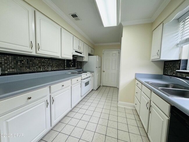 Photo - 5308 Lance St