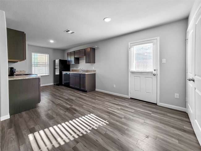 Photo - 2851 Golf Crest Dr